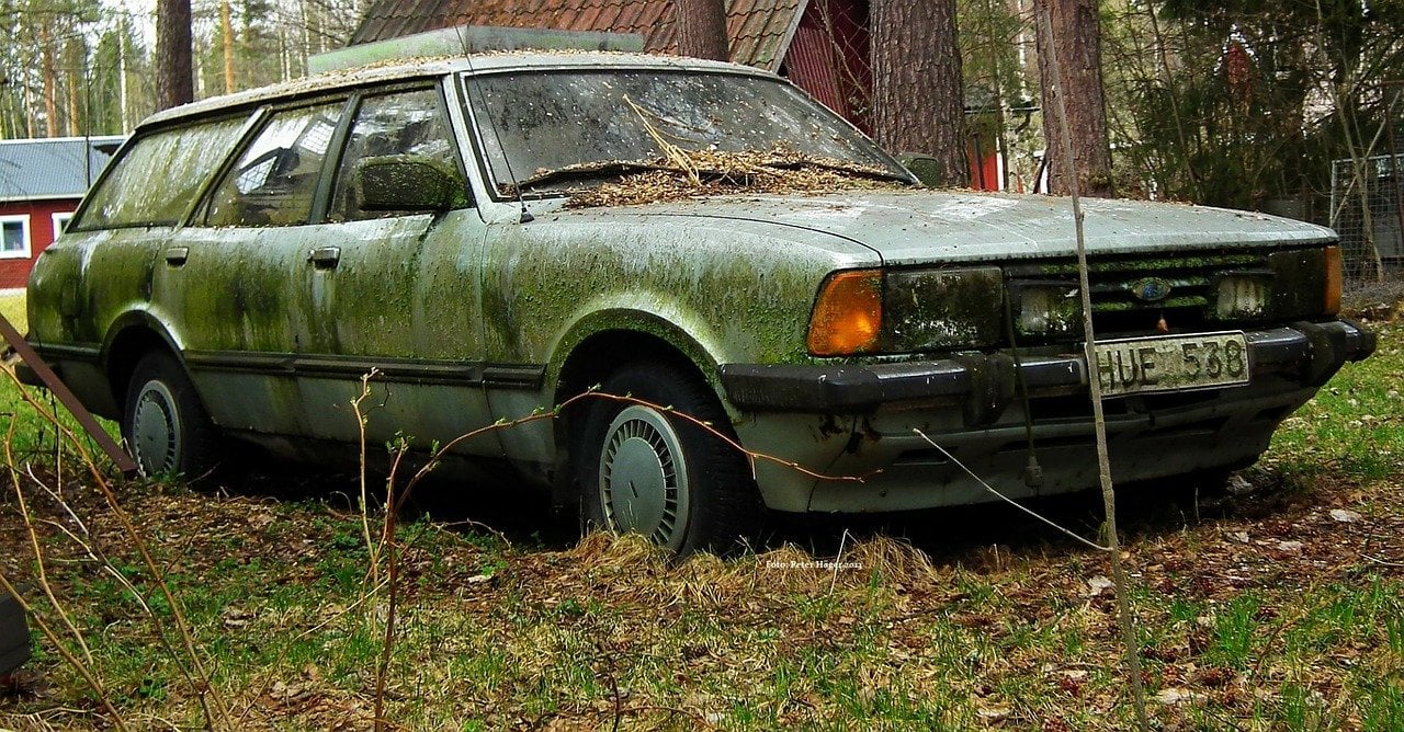 who buys junk cars
